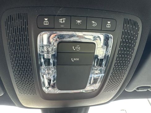 Certified 2021 Mercedes-Benz GLB 250 image 22