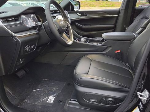 New 2025 Jeep Grand Cherokee L Limited w/ Black Appearance Package RWD image 14