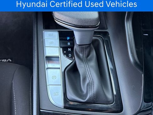 Certified 2025 Hyundai Elantra Hybrid FWD image 34
