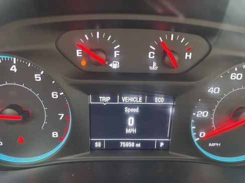 Used 2021 Chevrolet Traverse LS FWD image 11