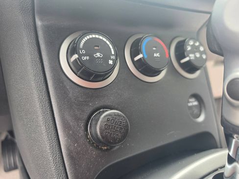 Used 2015 Nissan Rogue S w/ Convenience Package FWD image 40