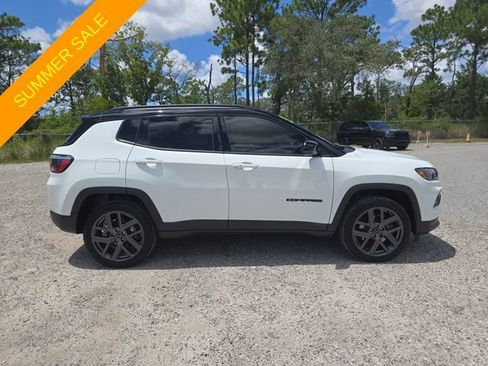 Certified 2025 Jeep Compass Limited w/ Sun & Sound Group AWD/4WD image 2