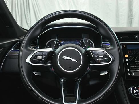 Used 2023 Jaguar F-PACE S AWD/4WD image 36