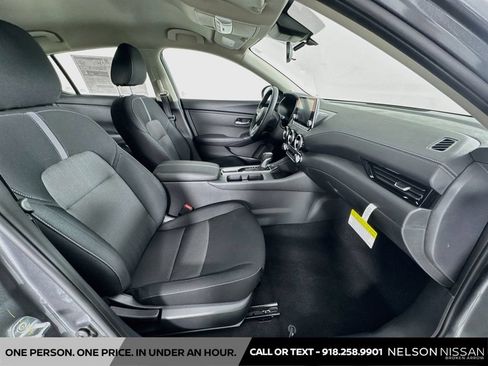 Certified 2025 Nissan Sentra SV FWD image 25
