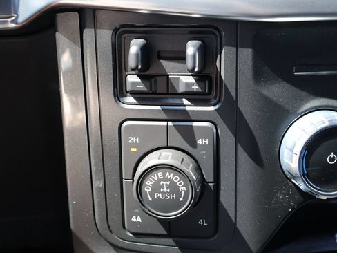 Used 2022 Ford F150 Lariat w/ Equipment Group 502A High AWD/4WD image 36