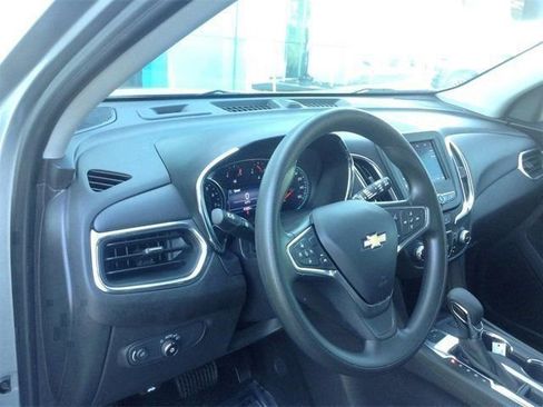 Used 2023 Chevrolet Equinox LT w/ LPO, Floor Liner Package image 10