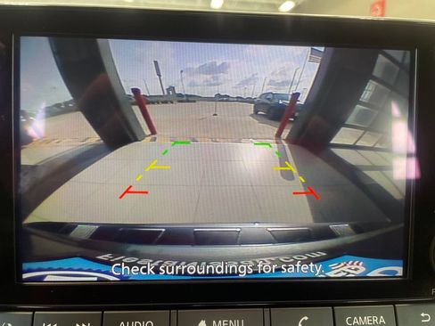 Certified 2024 Nissan Rogue SV FWD image 8