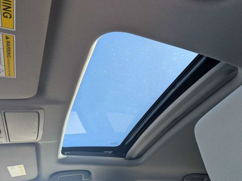 Used 2019 Honda CR-V EX image 17
