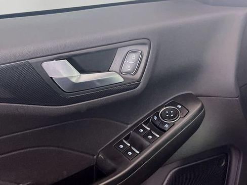 Used 2023 Ford Escape ST-Line w/ Tech Pack #1 FWD image 17