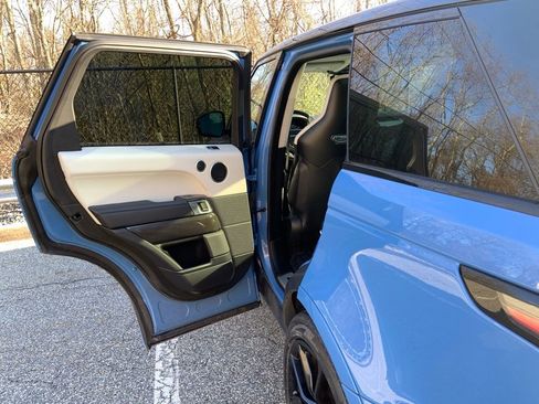 Certified 2022 Land Rover Range Rover Sport SVR image 15