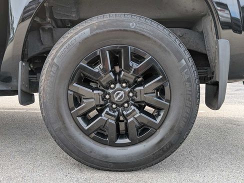 Used 2022 Nissan Frontier SV AWD/4WD image 12