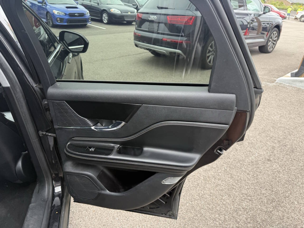 Used 2020 Lincoln Corsair FWD w/ Rear Removable Package Tray image 14