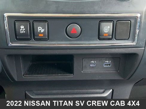 Used 2022 Nissan Titan SV image 20