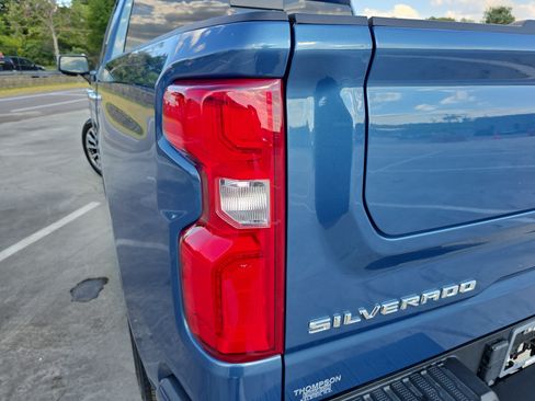 Used 2024 Chevrolet Silverado 1500 High Country w/ High Country Premium Package AWD/4WD image 36