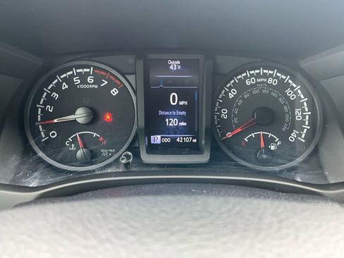 Used 2023 Toyota Tacoma SR image 22