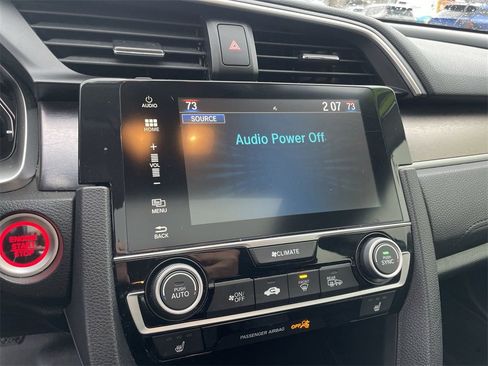 Used 2018 Honda Civic EX-L image 11