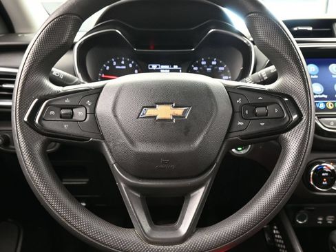 Used 2023 Chevrolet TrailBlazer LT w/ Convenience Package FWD image 24