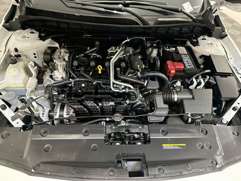 Used 2025 Nissan Altima 2.5 SV AWD/4WD image 33