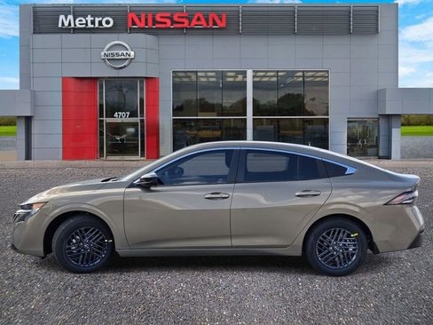 New 2026 Nissan Sentra SV w/ Floor Mat Package FWD image 3