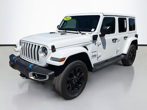 Used 2023 Jeep Wrangler Sahara w/ Cold Weather Group image 7