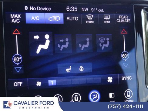 Used 2017 Chrysler Pacifica Touring-L Plus FWD image 31