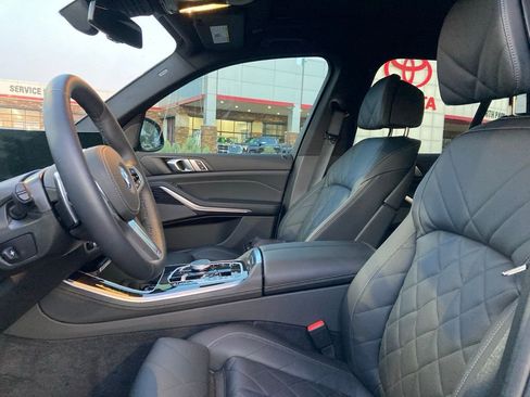 Used 2025 BMW X5 xDrive50e w/ M Sport Package image 10