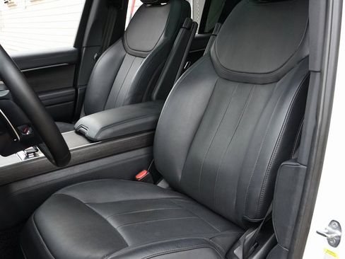 Used 2023 Land Rover Range Rover SE image 5