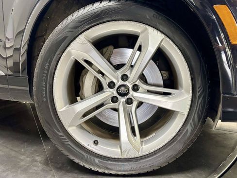 Used 2019 Audi Q7 3.0T Prestige AWD/4WD image 11