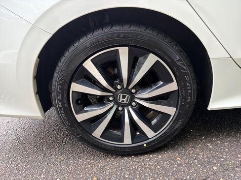 Used 2024 Honda Civic EX image 23