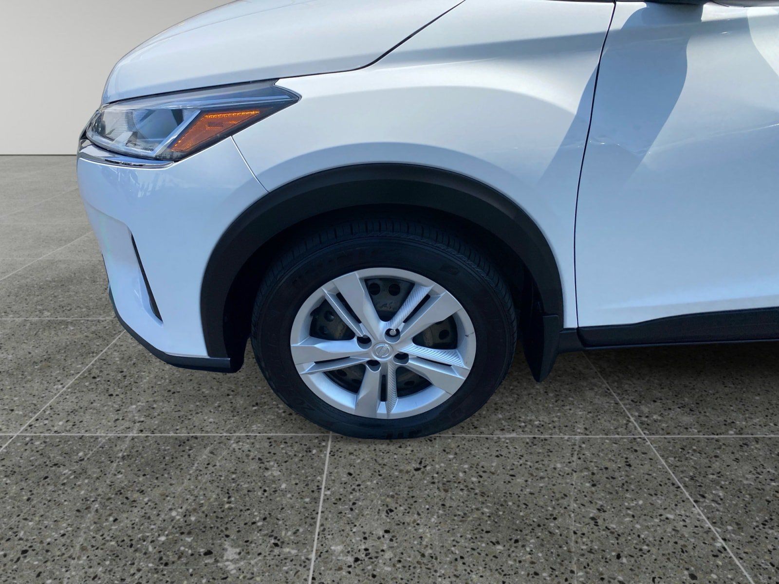 Used 2023 Nissan Kicks S FWD image 14