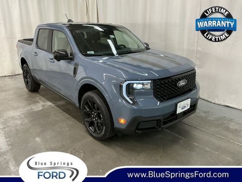 New 2026 Ford Maverick Lariat w/ Black Appearance Package image 1