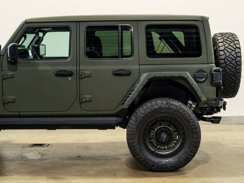 Used 2024 Jeep Wrangler Unlimited Rubicon w/ Technology Group AWD/4WD image 56