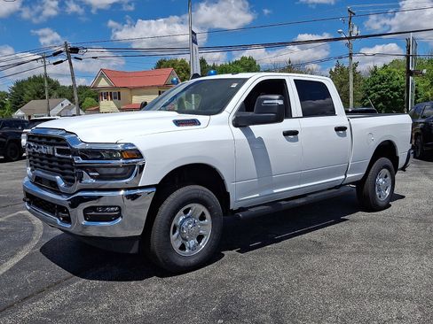 New 2026 RAM 2500 Tradesman AWD/4WD image 3