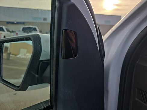 Used 2021 Ford F150 King Ranch w/ FX4 Off-Road Package image 9