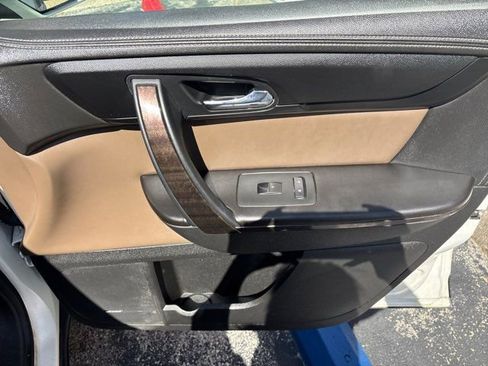 Used 2015 GMC Acadia SLT FWD image 59