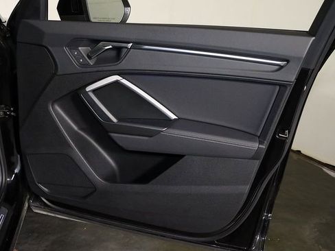 Used 2023 Audi Q3 2.0T Premium Plus image 33