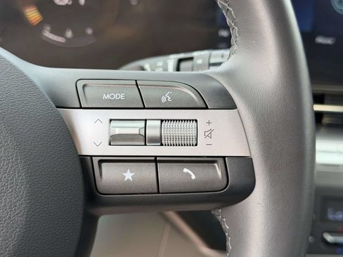 Certified 2025 Hyundai Kona SEL AWD/4WD image 23