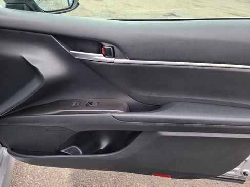 Used 2023 Toyota Camry LE image 22