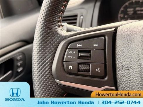 Used 2025 Honda Ridgeline TrailSport image 16