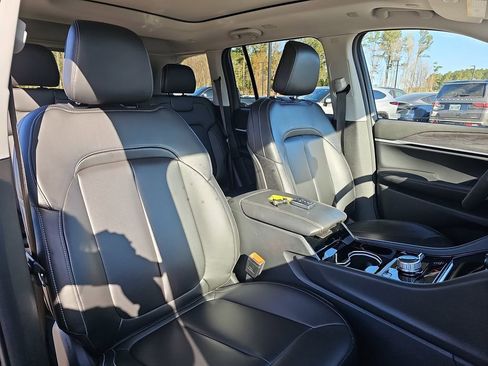 Used 2023 Jeep Grand Cherokee 4WD 4xe image 13