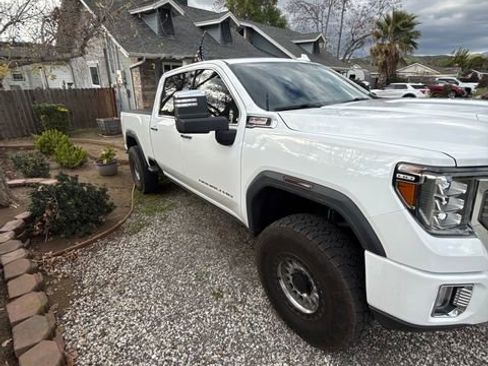 Used 2020 GMC Sierra 2500 Denali w/ Denali Ultimate Package image 3