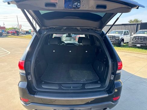 Used 2018 Jeep Grand Cherokee Trailhawk AWD/4WD image 14
