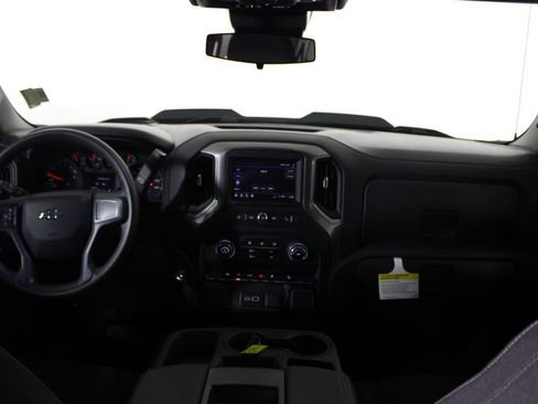 Used 2025 Chevrolet Silverado 1500 Custom Trail Boss w/ LPO, Dark Essentials Package image 13