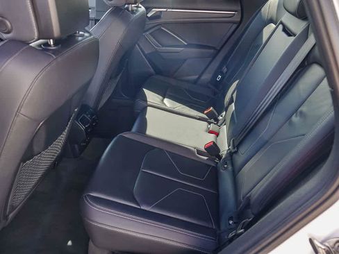 Used 2023 Audi Q3 2.0T Premium Plus w/ Premium Plus Package image 17