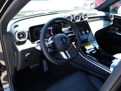 New 2025 Mercedes-Benz GLC 350e 4MATIC image 12