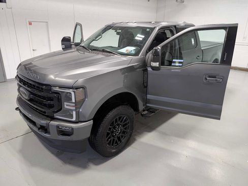 Used 2021 Ford F250 Lariat image 16