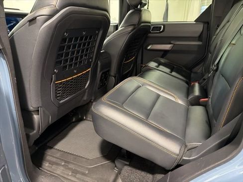 Used 2023 Ford Bronco Badlands w/ Sasquatch Package image 27