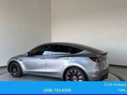 Used 2024 Tesla Model Y Performance AWD/4WD image 5