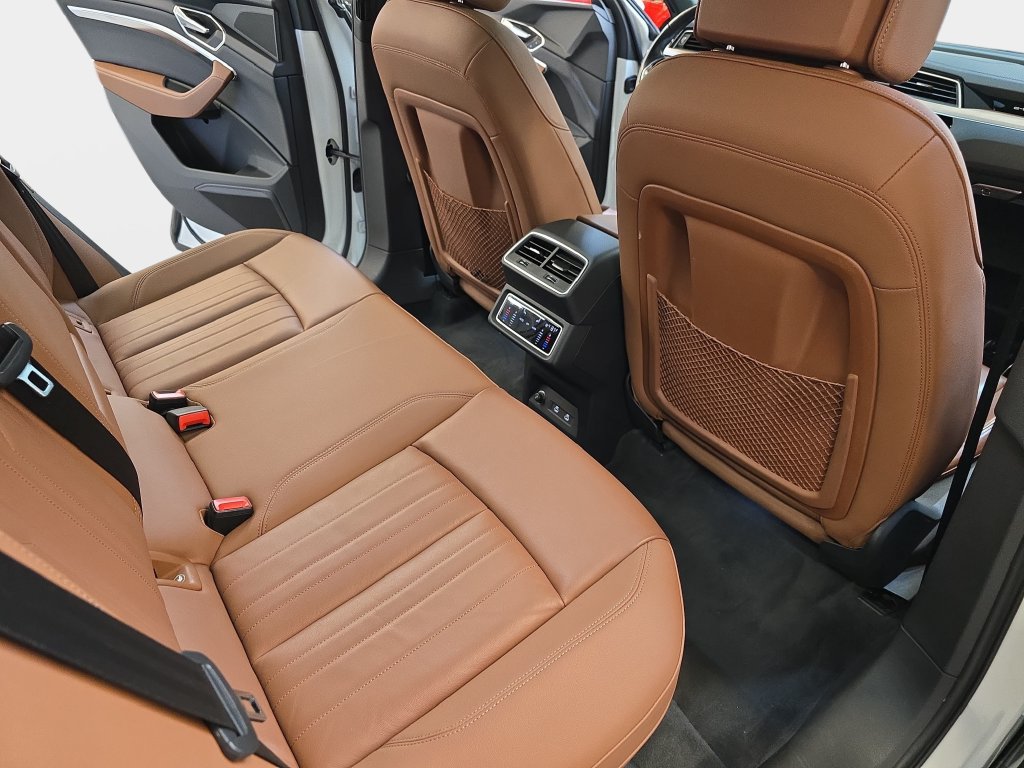 Certified 2024 Audi Q8 e-tron Premium Plus AWD/4WD image 11