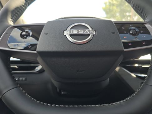 New 2025 Nissan Murano SL image 32